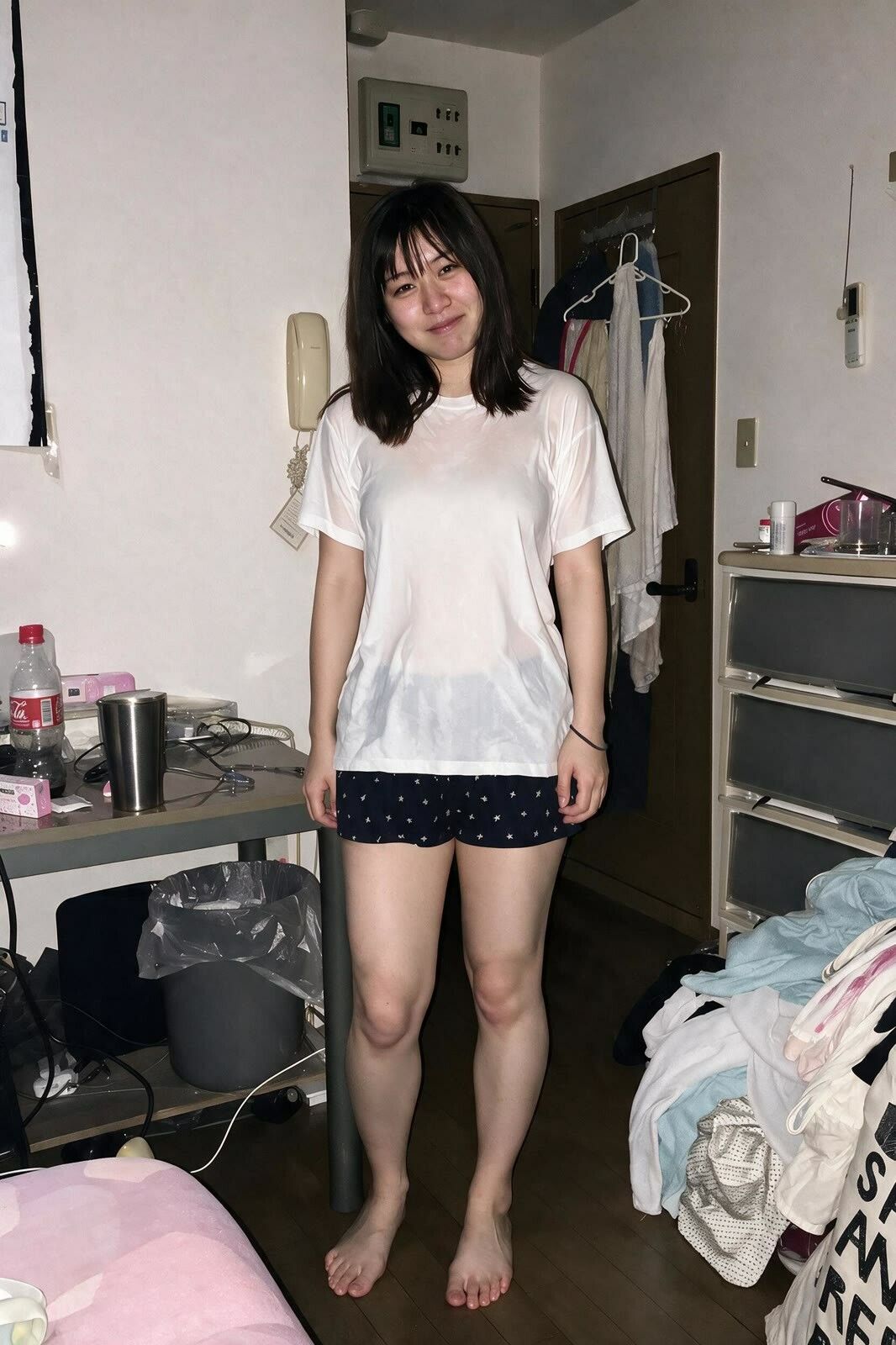 【個人撮影・流出】一人暮らしのみさき（24）｜彼氏にも見せたことない、部屋での無防備な’素’ サンプル画像2