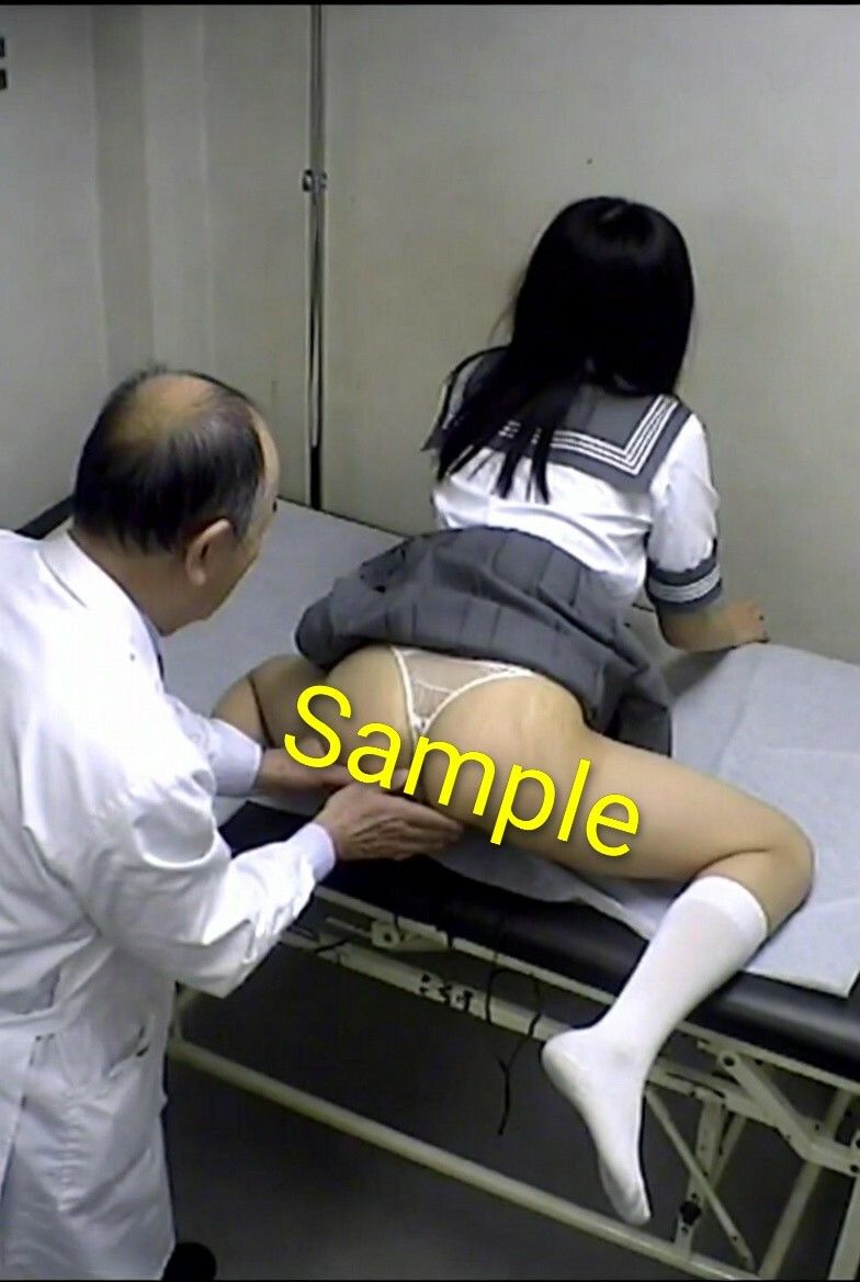 まんぐり診療所の診察風景 制服コス311枚 サンプル画像7