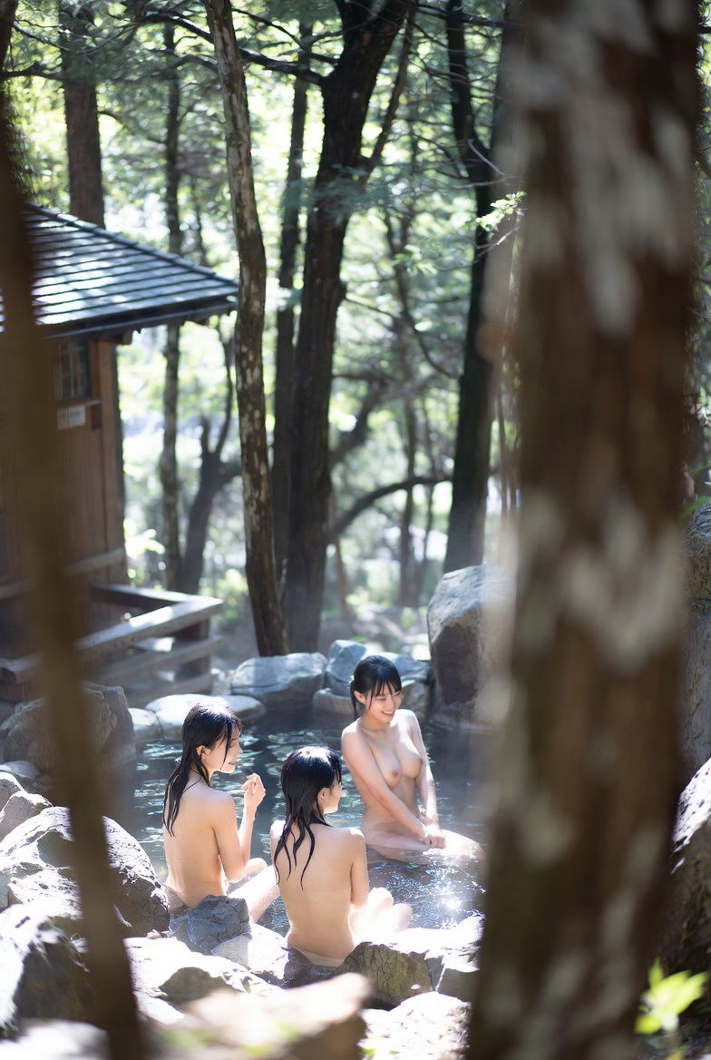 露天風呂盗撮 〜現実では叶わない、禁断の視点〜 サンプル画像5