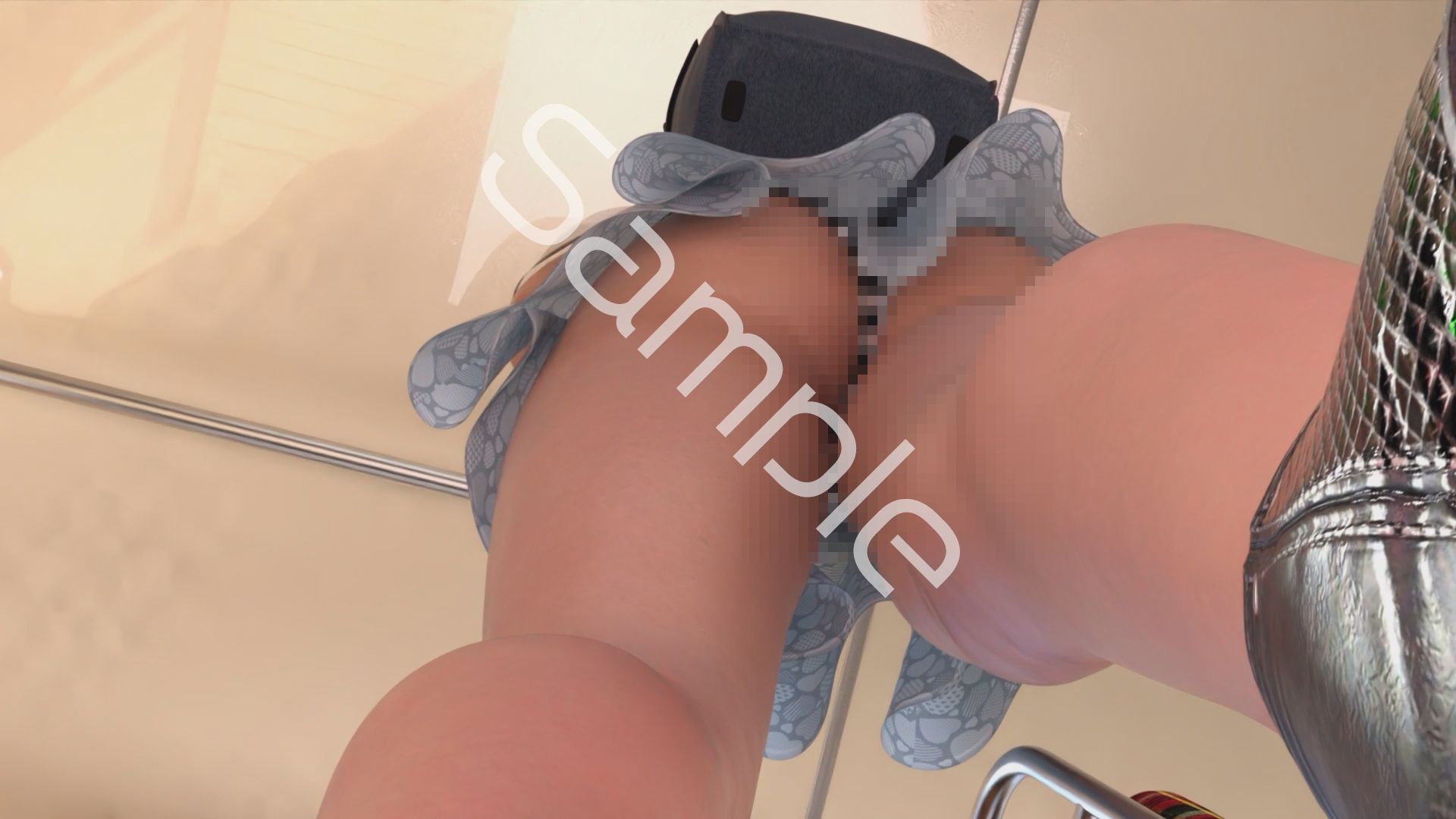 一ノ瀬廻里・私服登校日の通学途中のバス内でスカート内逆さ撮り盗撮の被害に遭う:PV10（白黒縞々ストライプフルバックパンティ） サンプル画像1