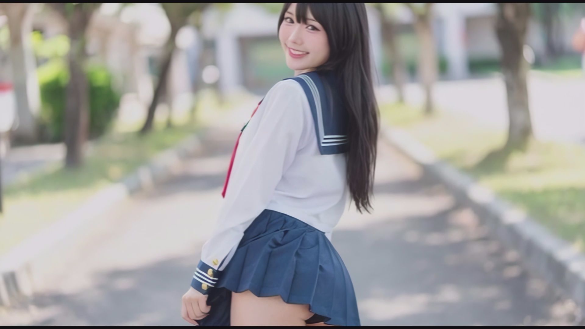 No.001無防備すぎる脚とパンチラ動画  30分 サンプル画像2