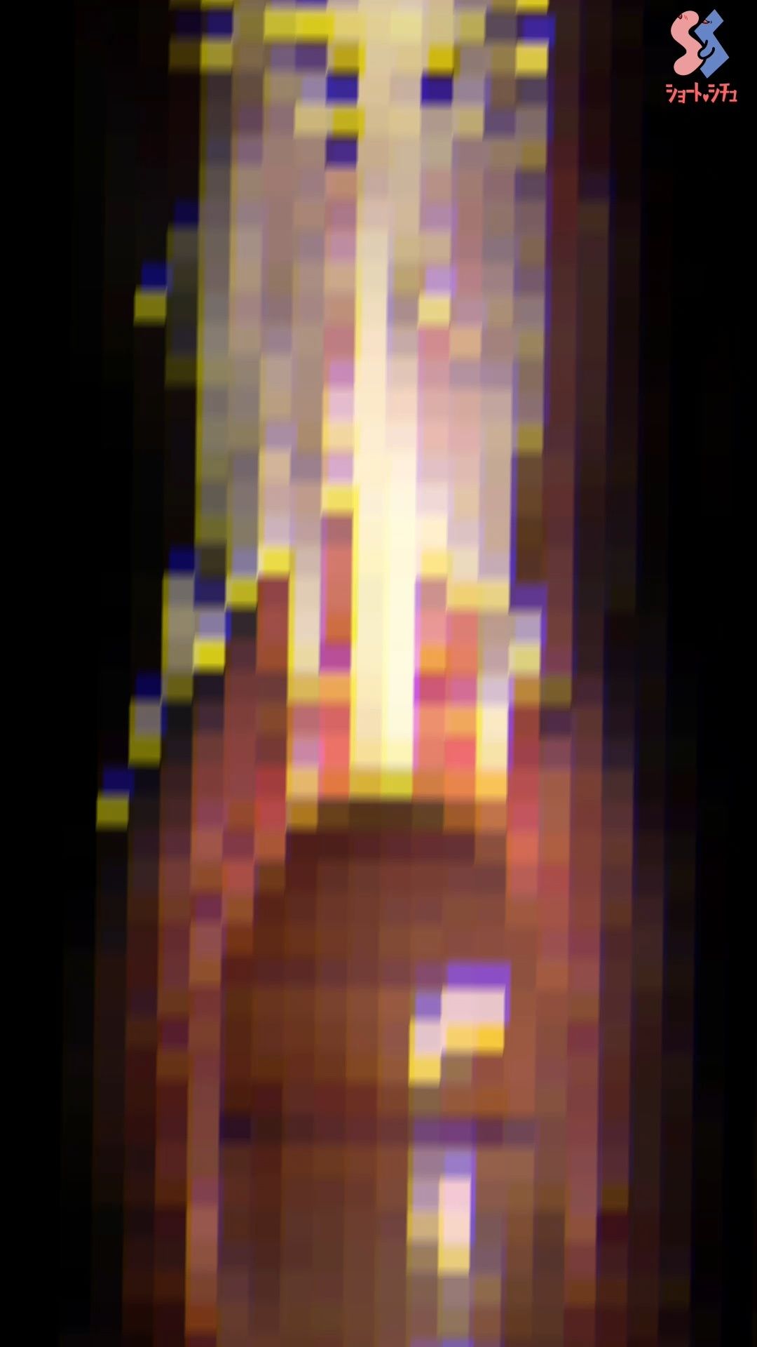 練習後の水泳部員を更衣室で サンプル画像10