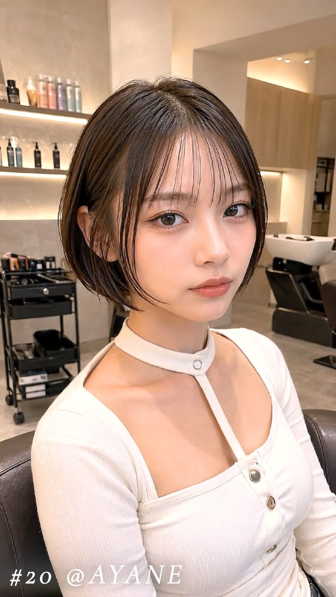 美容室に行っただけなのに4回も大量顔射された私…。おしゃれなクール系美容女子たち20人、Before＆After顔射オムニバス【4K縦動画】 サンプル画像5