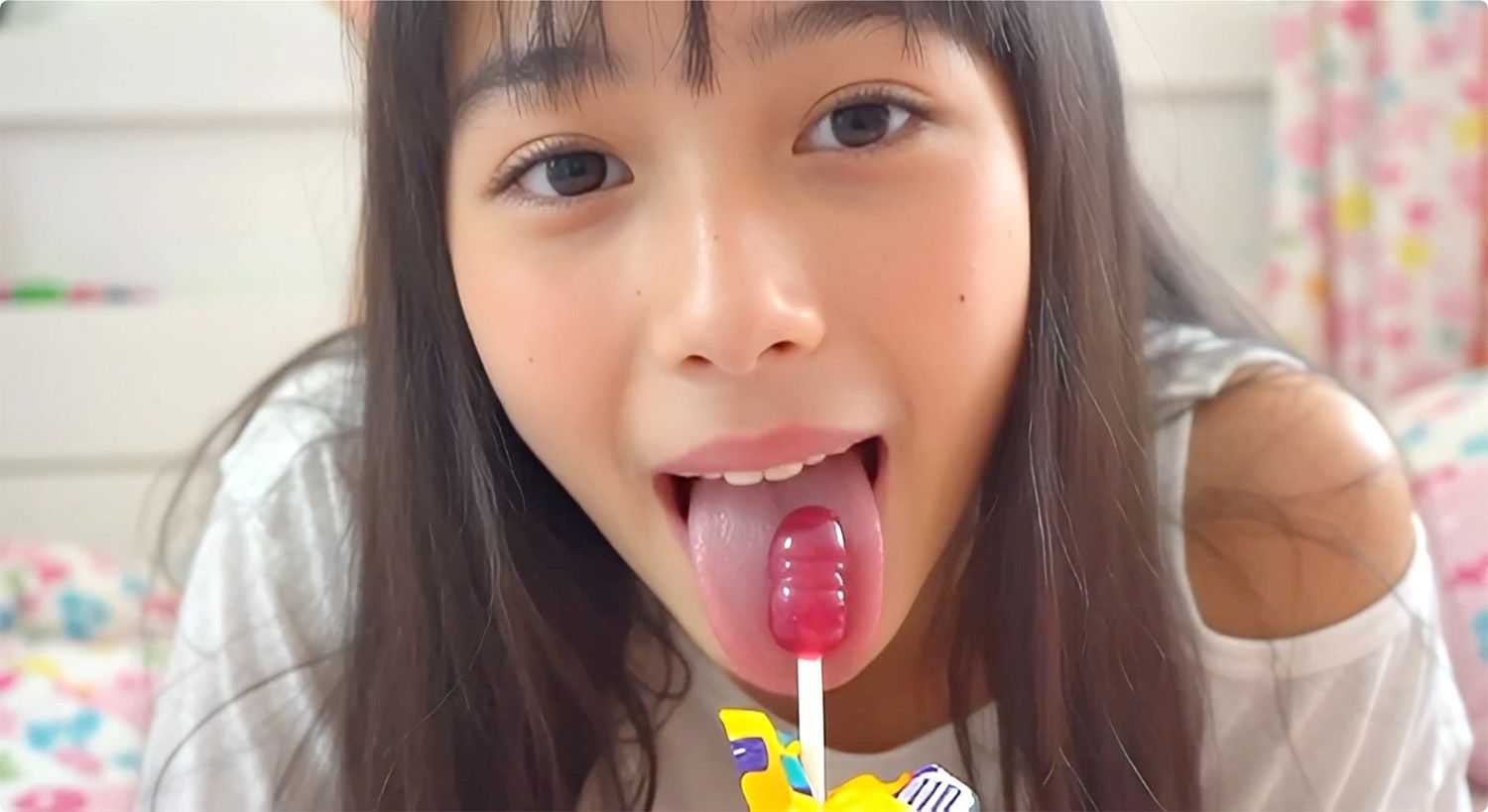 ひたすらキャンディを舐める動画集 サンプル画像1