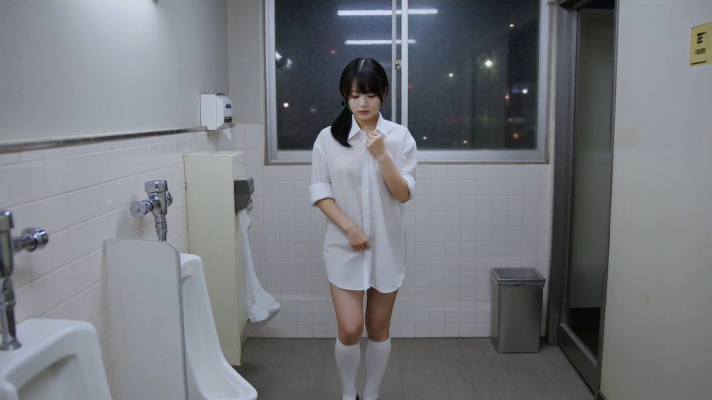 露出女子〇生の冒険4「修学旅行編」男子便器 サンプル画像4